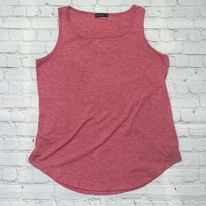 MOSHU Women’s U-Neck Flowy Tank Top - Curved Hem - Pink size M